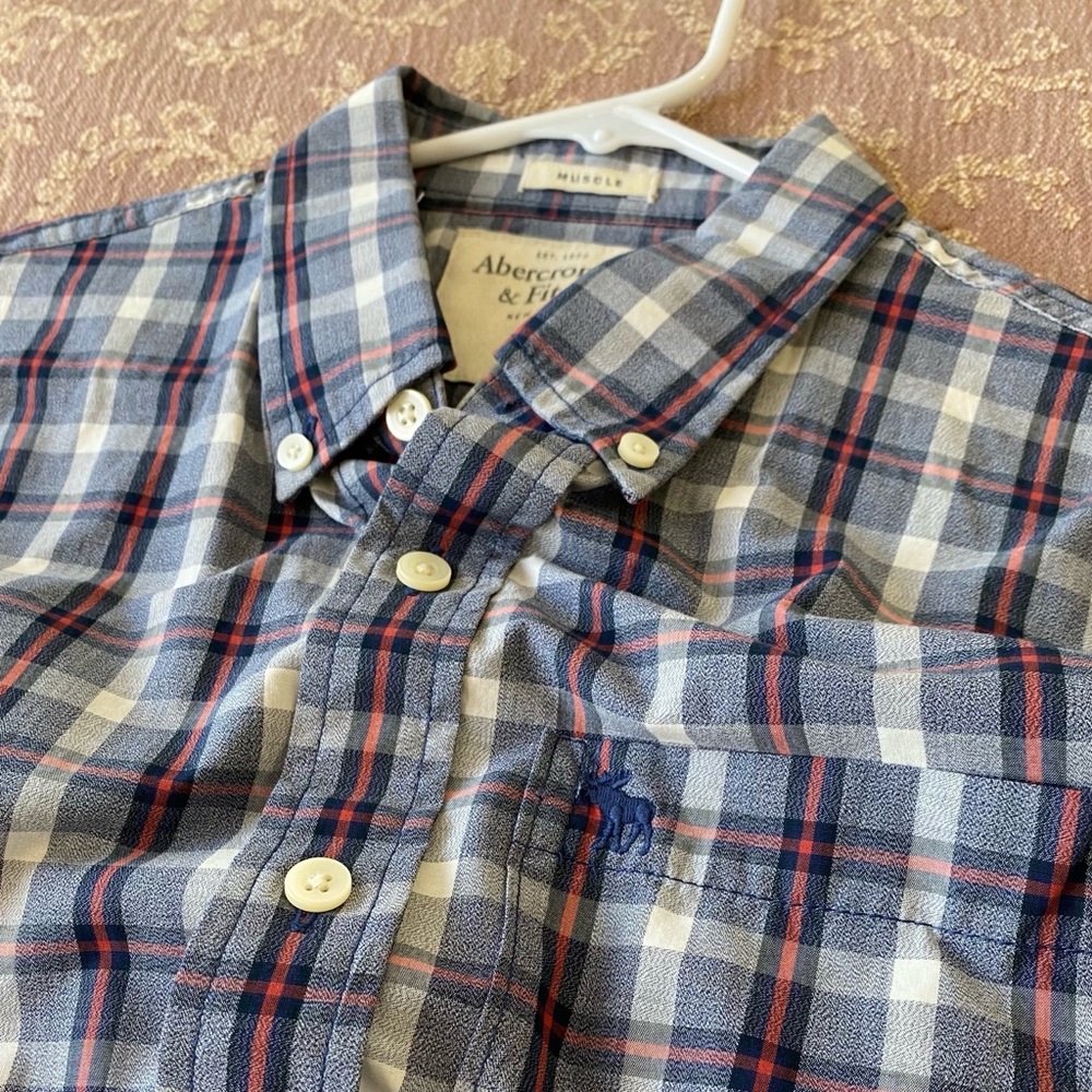 Abercrombie & Fitch Muscle Button-Up Shirt